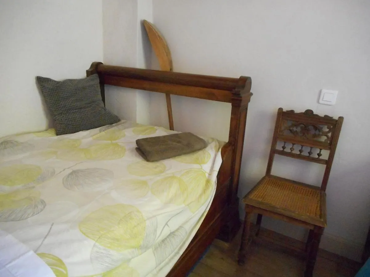 The Tavern Castelnau-Pégayrols Bed & Breakfast