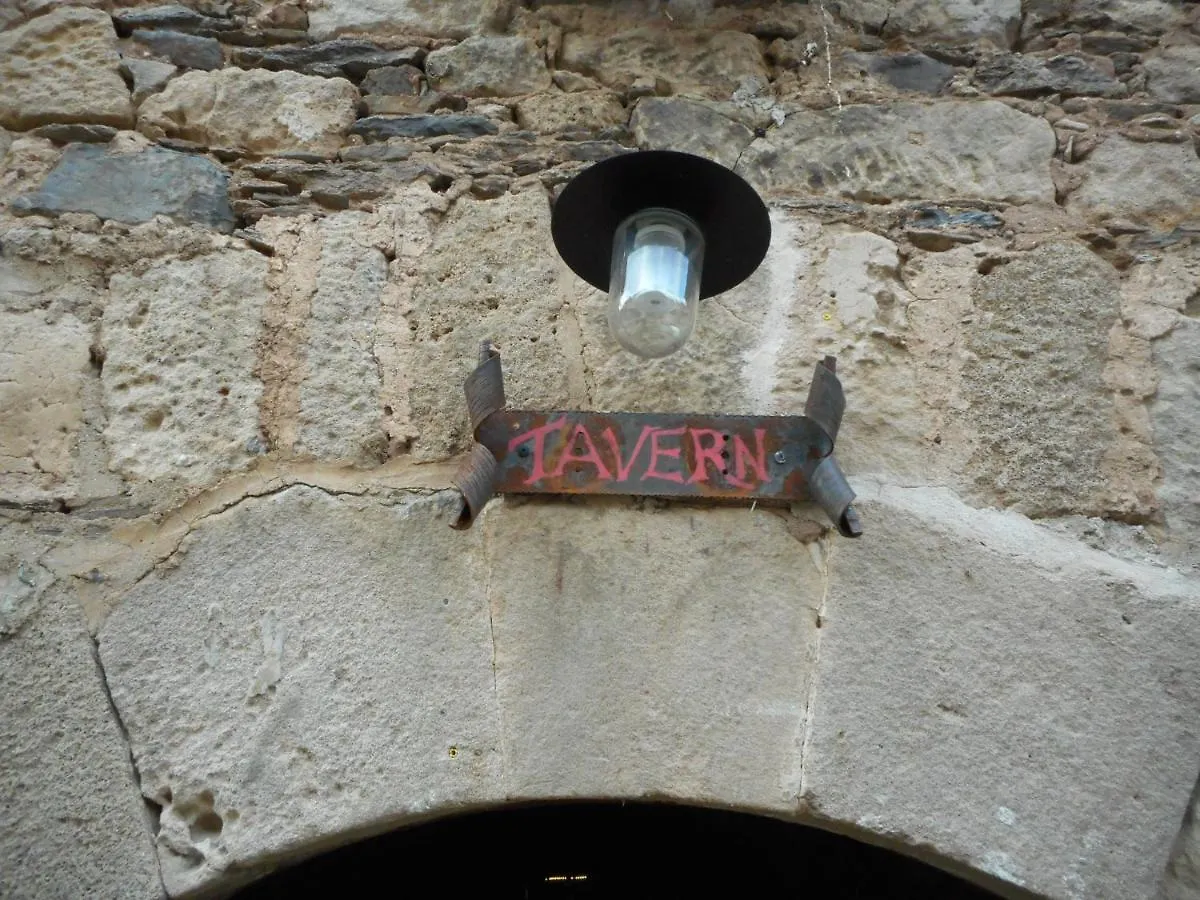 The Tavern Castelnau-Pegayrols